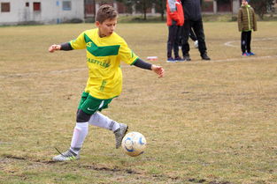 乐鱼(LEYU)体育-全国少年田径冠军赛新纪录不断,全国少年田径成绩公告