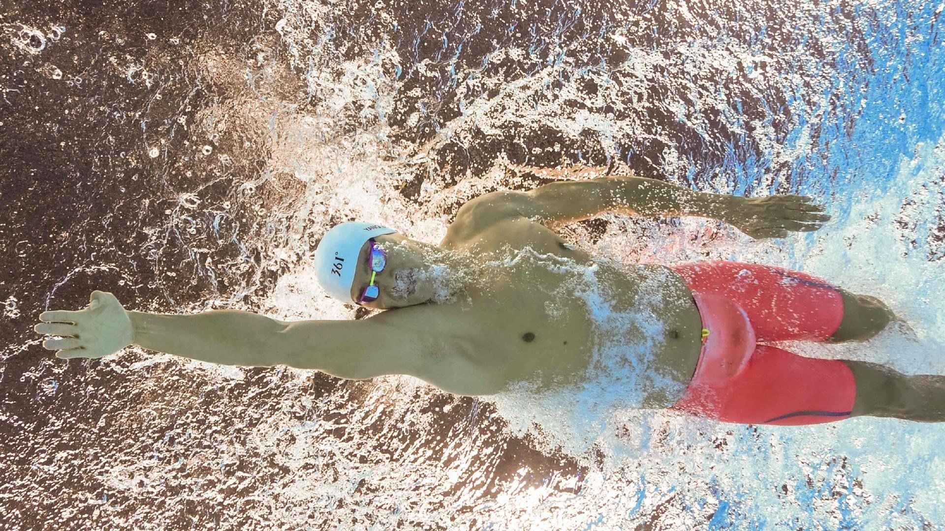 乐鱼体育App下载-冯珊珊减肥大计:70斤变化与“躺着瘦”的可能性